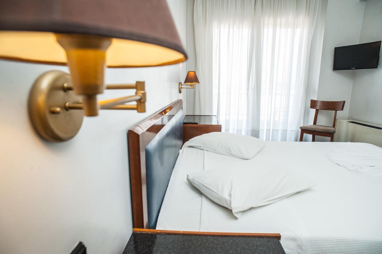 Hotel Aigli Peraía المظهر الخارجي الصورة