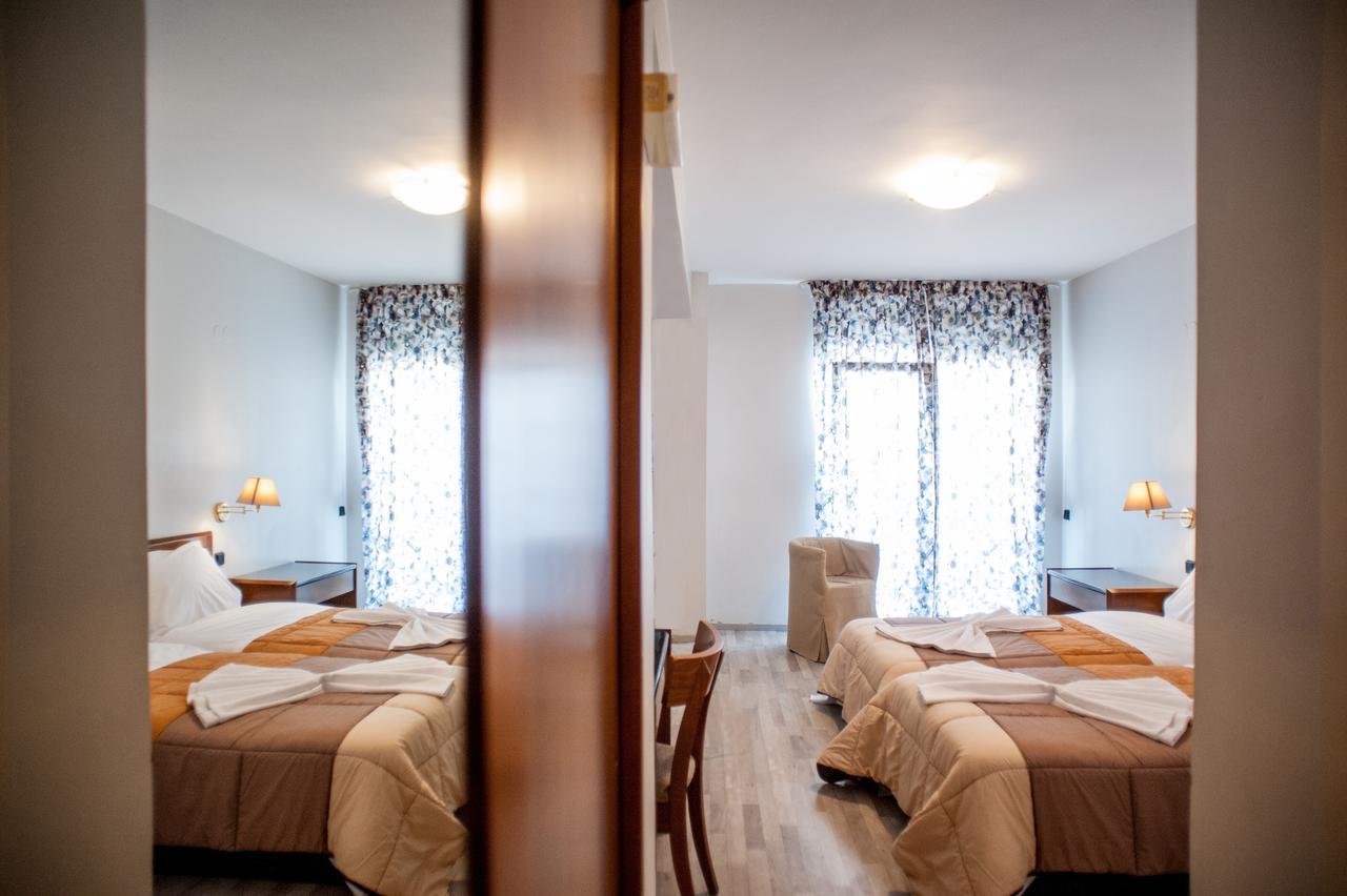 Hotel Aigli Peraía المظهر الخارجي الصورة